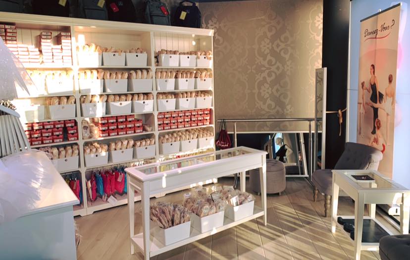 Réaménagement de la boutique le nouveau salon dédié au chaussant de